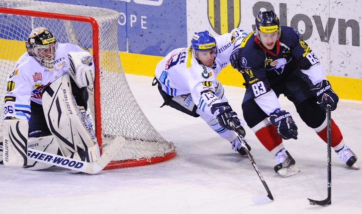 V minulosti brázdil slovenské ľady, dnes strieľa góly v KHL